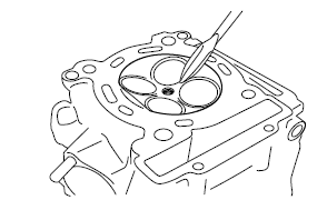 Checking the cylinder head 