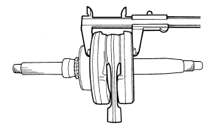 Checking the crankshaft and connecting rod 