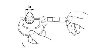 Checking the camshaft