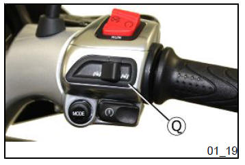 Front suspension unlock-lock switch